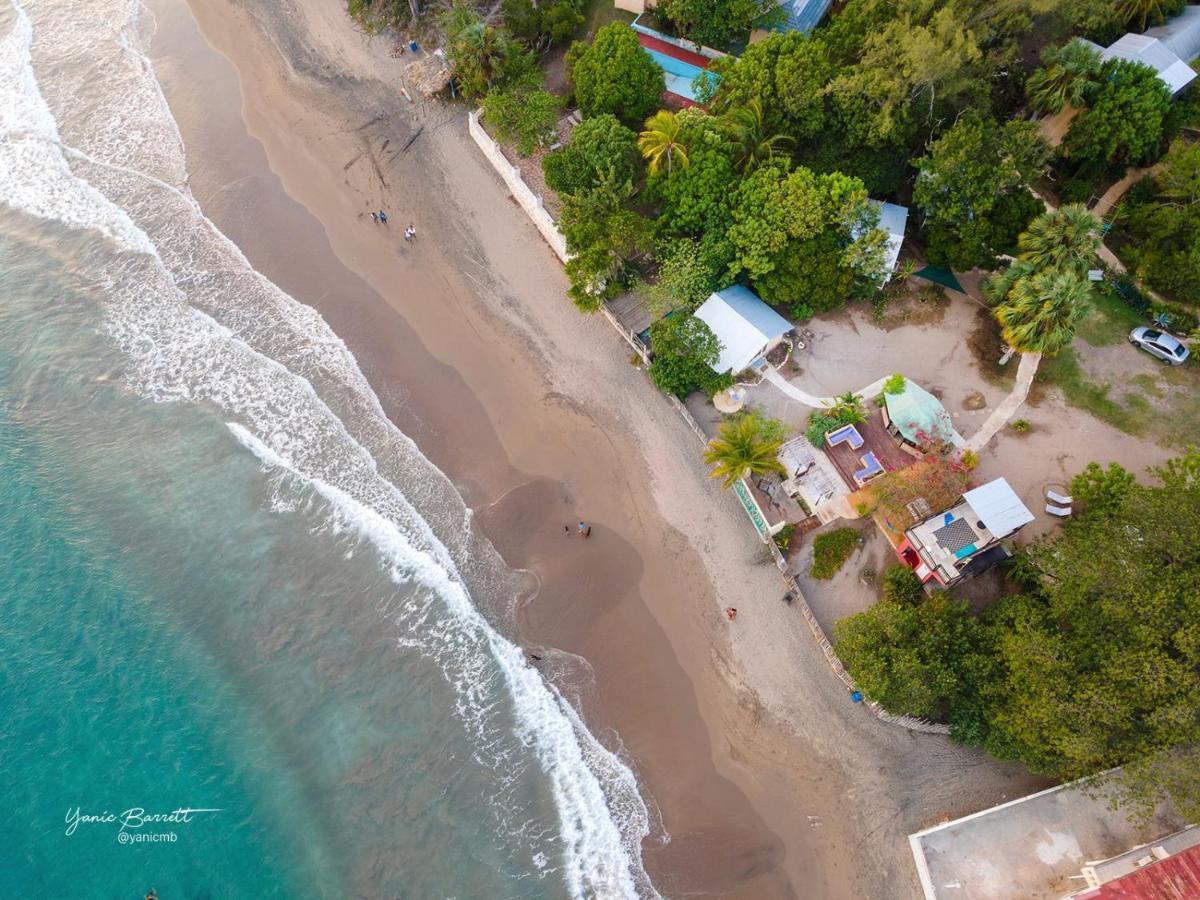 Katamah Beachfront Guesthouse Treasure Beach Kültér fotó