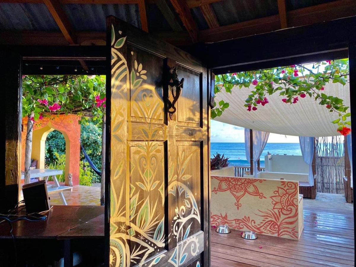 Katamah Beachfront Guesthouse Treasure Beach Kültér fotó